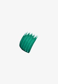 Échantillon de vernis à ongles vert canard avec une finition brillante, présentant une texture lisse et des bords légèrement irréguliers, mettant en valeur un aspect pailleté.