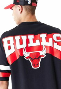 New Era CHICAGO BULLS - Camiseta estampada - noir