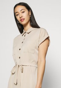ONLY ONLHANNOVER - Vestido camiseiro - humus