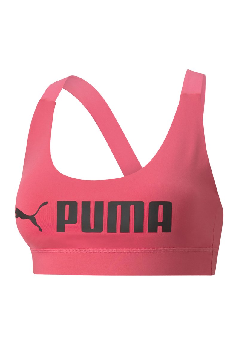 Sujeta deportiva rosa hecha de un material suave con un logo negro de PUMA. Presenta una banda ancha y tirantes entrecruzados. Diseño simple sin adornos.