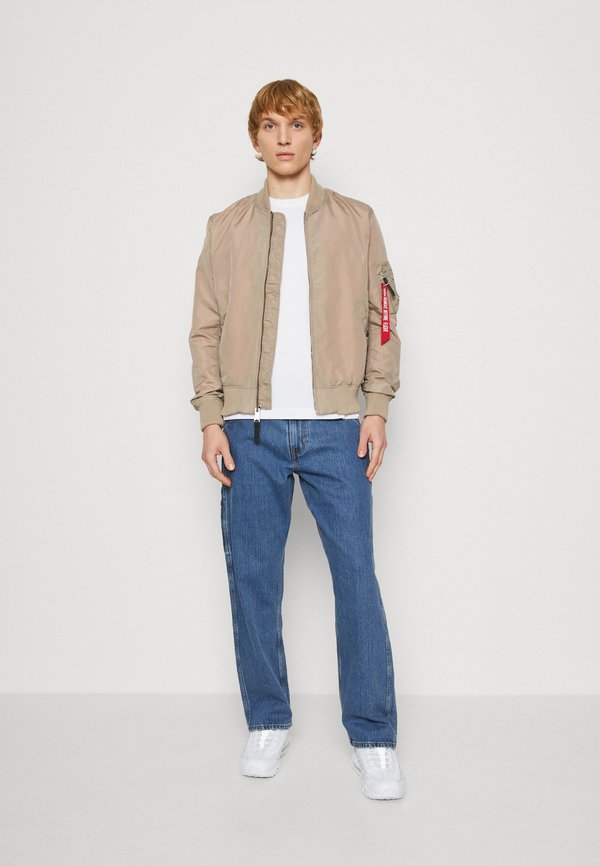 MA-1 - Bomber Jacket - vintage sand3