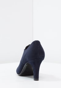 Peter Kaiser Nilkkurit - dark blue
