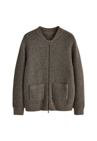 Brauner gerippter Cardigan mit durchgehendem Reißverschluss, ausgestattet mit zwei Vorderstaschen und einem runden Kragen. Hergestellt aus strukturiertem Strickstoff.