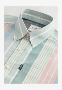 Non selezionato, blue pink green pastel