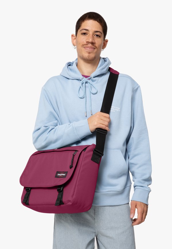 DELEGATE + - Umhängetasche - wine burgundy