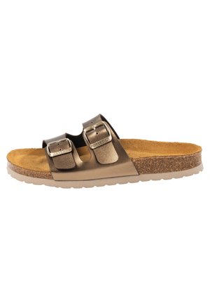 Sandalo slide in metallo marrone con due fibbie regolabili, plantare in sughero e suola in gomma texture. Presenta un design piatto per una facile calzata.