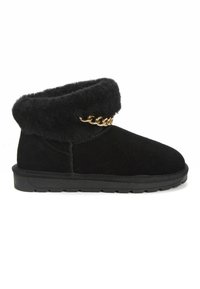Schwarze Schuhstiefel aus Wildleder, mit einemFellumschlag und einem goldenen Kettendetail. Glatte Oberfläche mit einem strukturierten Umschlag und flachem Gummisohle.
