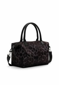 Die Handtasche im Leopardenmuster hat ein strukturiertes Design mit schwarzen Lederelementen, stabilen oberen Griffen und einem abnehmbaren Schulterriemen für vielseitige Verwendung.