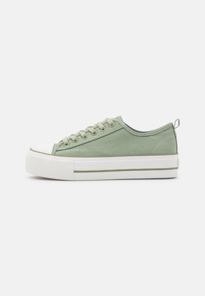 Tenisky - green