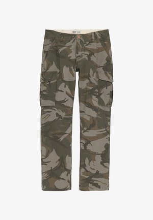 Kravas bikses zaļā un pelēkā kamuflāžas rakstā, ar vairākiem sānu kabatām, taisnas kājas dizainu un izturīgu audumu.