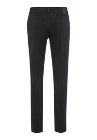 Schwarze Hose mit schlanker Passform, glatter Textur, Fünf-Taschen-Design und kontrastierenden Nähten. Verfügt über ein kleines Markenetikett am Bund.