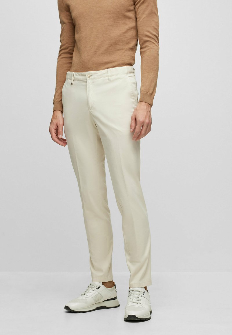 BOSS C-GENIUS-W-233F - Chino - open white eleven/avorio - Zalando.it