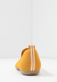 Marco Tozzi Slipper - saffron