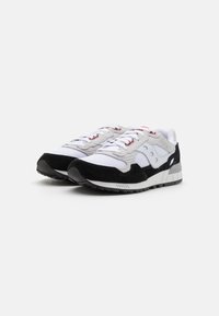 Saucony SHADOW 5000 UNISEX - Trainers - white/black
