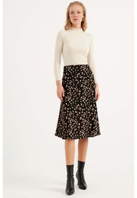 Herita Gonna a campana - black