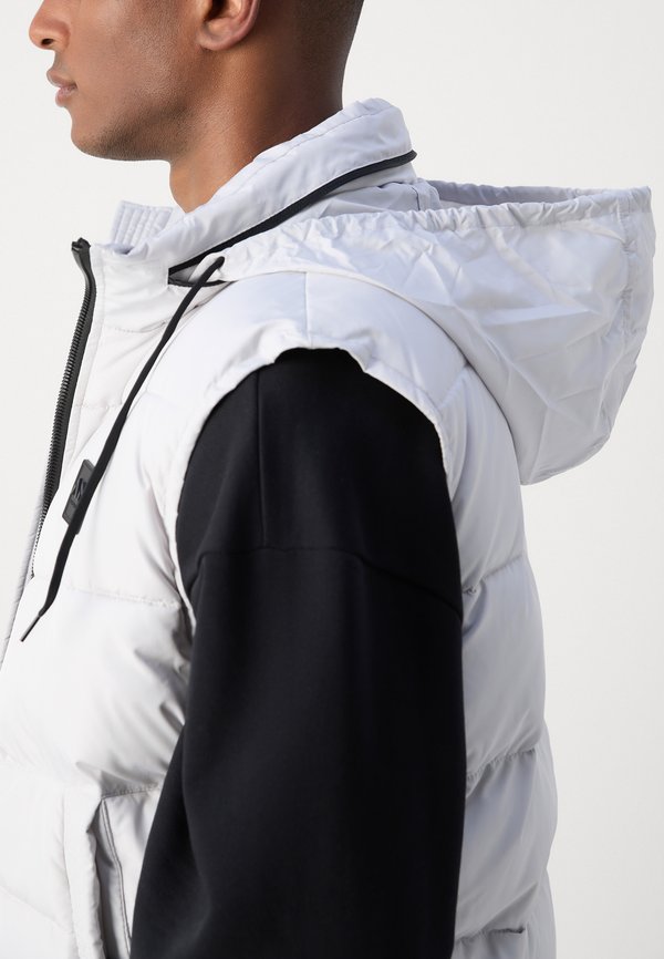 REGULAR FIT IN TECHNO WITH PADDING DUPONT SORONA WITH LOGO PATCH - Waistcoat - ice3