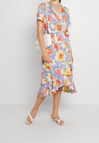 Pieces Długa sukienka