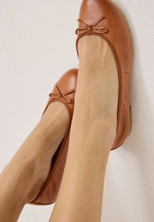 Ballerinasko - cognac