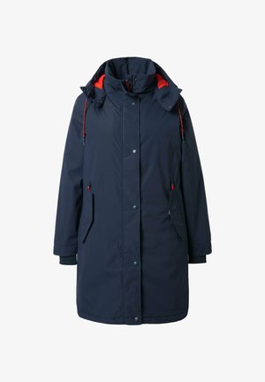 Parka blu navy con collo alto, accenti rossi, bottoni a pressione e due tasche laterali. Realizzata in materiale resistente all'acqua.