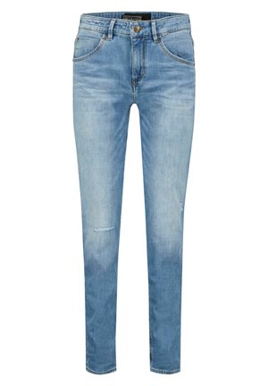 Jasnoniebieskie jeansy typu slim-fit z lekkim przetarciem na udach, kieszeniami z przodu oraz zapięciem na guzik w talii.