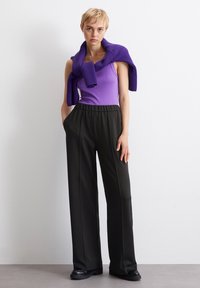 Marc O'Polo DENIM DRAPY WIDE JOGGER - Tepláky - black
