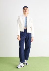 Carhartt WIP COLLINS PANT - Kargopüksid - air force blue