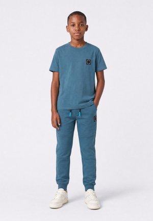 Petrol Industries, SIDE PANEL JOGGERS MILLBAY - Pantaloni sportivi - storm blue