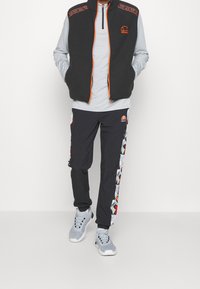 Ellesse Väst - black