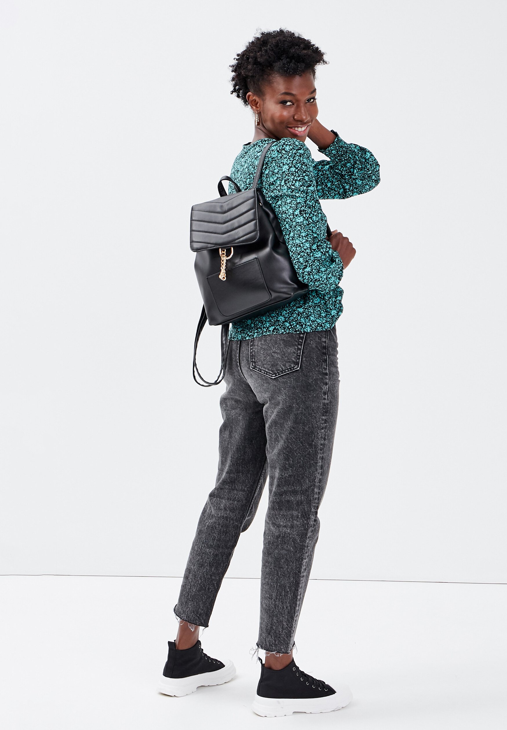 sac a dos cache cache