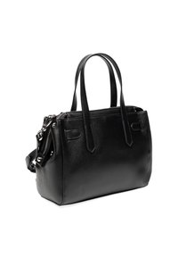 Czarna skórzana torba na ramię o fakturowanym wykończeniu, z podwójnymi uchwytami u góry i odpinanym paskiem na ramię. Posiada zamek błyskawiczny oraz dwie boczne kieszenie.