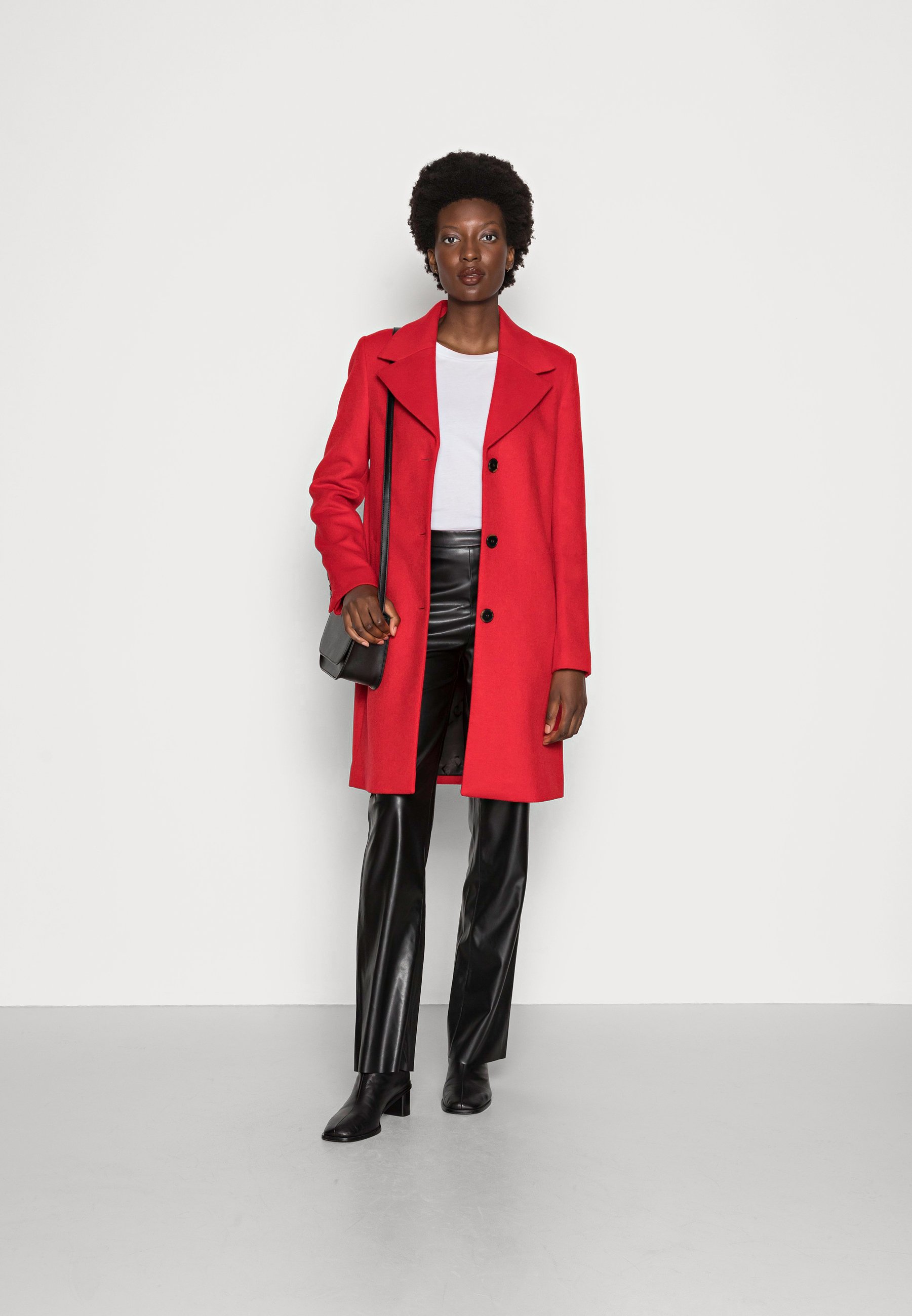 Selected Femme SLFNEW SASJA COAT - Klassikaline mantel - true red Selected Femme SLFNEW SASJA COAT - Klassikaline mantel - true red