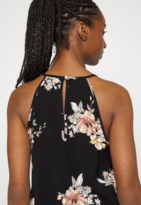 ONLY Petite ONLNOVA LUX KEYHOLE - Top - black