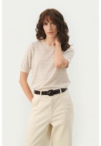 Part Two EVERLOTTA - T-shirts print - french oak silver stipe