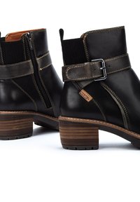 Pikolinos SAN SEBASTIA  - Ankle Boot - black
