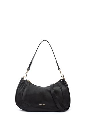 Sac à épaule en cuir noir avec ferrures dorées, forme incurvée, bandoulière amovible et logo "Pikolinos" au centre avant.
