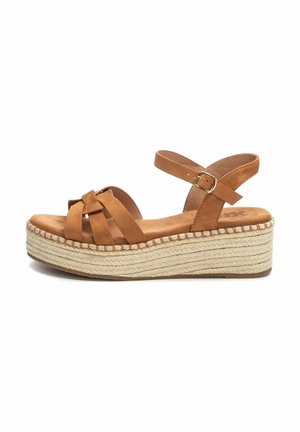 XTI Sandalias con plataforma - camel