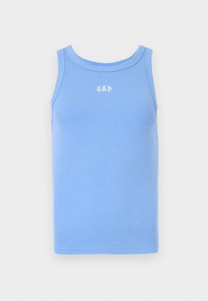 Šviesiai mėlynas raukšlėtas marškinėlis su apvaliu iškirpimu, su baltu "GAP" logotipu krūtinėje. Minkšta medžiaga, be rankovių dizainas.