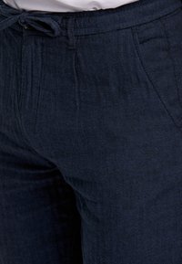 Lindbergh HERRINGBONE - Hlače - navy