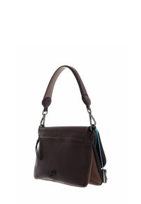 Sac à main en cuir brun avec une finition texturée, une seule poignées, un compartiment zippé et un détail accent bleu. Design compact.
