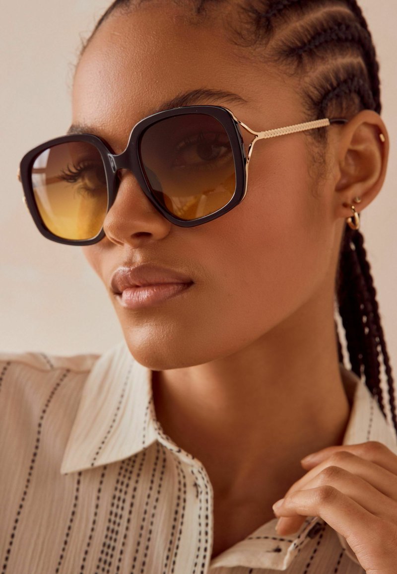 Next ARM DETAIL SQAURE - REGULAR FIT - Ochelari de soare - black