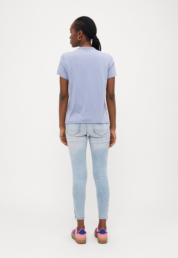 ONLLUCY LIFE O NECK  - Basic T-shirt - tempest4