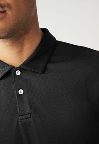 Next REGULAR FIT czarny