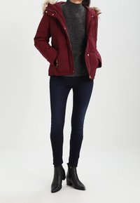 VILA Dunjacka - dark purple