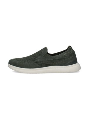 Sneaker nera in mesh slip-on con suola bianca e linguetta sul tallone, progettata per un uso casual.