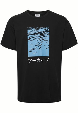Black cotton T-shirt featuring a blue water pattern graphic in a rectangular shape, with Japanese text printed beneath the design.
