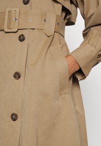 YAS Trenchcoat - light brown