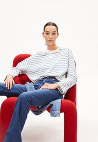ARMEDANGELS FRANKA STRIPE - Maglietta a manica lunga - iceberg blue undyed