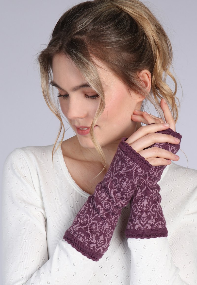 seasalt fingerless gloves