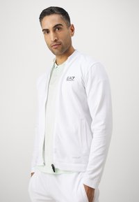 EA7 Emporio Armani TENNIS PRO TRACK WIMBLEDON - Μπουφάν προπόνησης - white