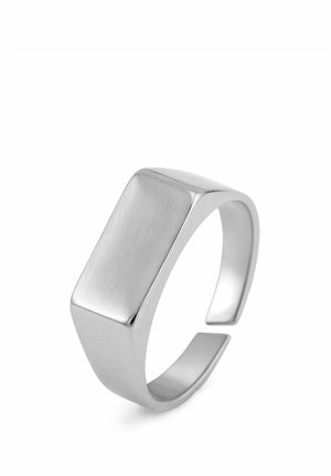 Silberfarbener offener Ring mit breiter, flacher rechteckiger Oberseite und glatter, polierter Oberfläche, vor weißem Hintergrund dargestellt.